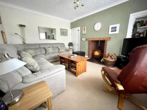 Comfortable 4 bed Home, Valhalla, Helmsdale
